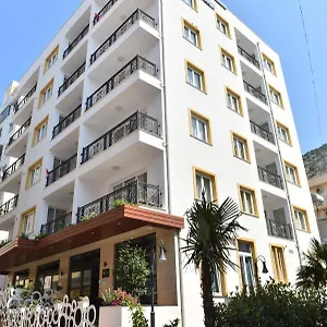Carpe Diem Apartments-hotel , Shëngjin Albania